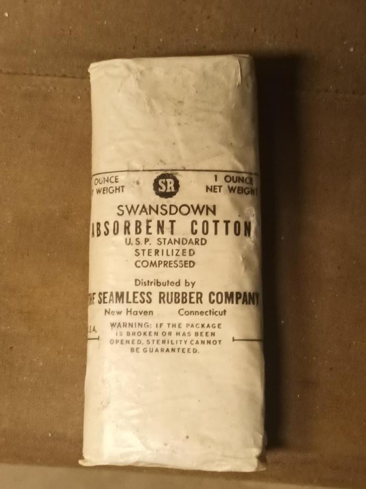 US WW2 Absorbent Cotton, Verzamelen, Militaria | Tweede Wereldoorlog, Landmacht, Overige typen, Ophalen of Verzenden