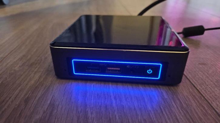Intel NUC met i5, 256GB SSD, 8GB en Windows 11, Computers en Software, Desktop Pc's, Zo goed als nieuw, SSD, 8 GB, Ophalen of Verzenden