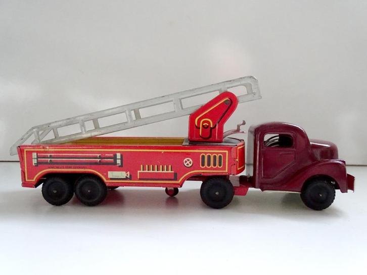 Camion en bakélite HWN des années 1950 remorque de pompiers, Antiquités & Art, Antiquités | Jouets, Envoi