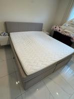 Bed en matras - 180cm Boxspring, Ophalen, Beige, Tweepersoons, Zo goed als nieuw