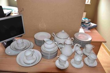 Tafel- en koffieservies Winterling beschikbaar voor biedingen
