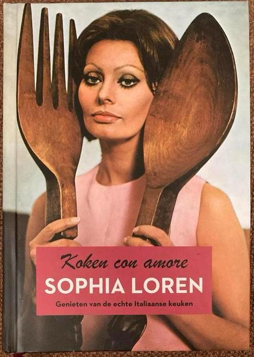 Sophia Loren - Koken con amore, Boeken, Kookboeken, Zo goed als nieuw, Italië, Ophalen of Verzenden