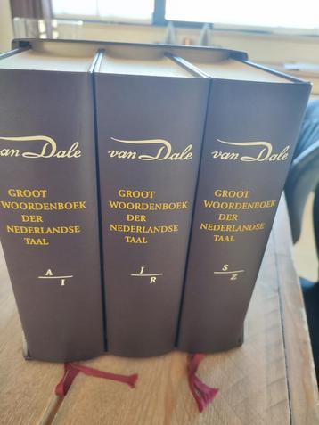 VANDALE woordenboeken beschikbaar voor biedingen