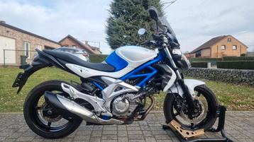 Suzuki SV 650 Gladius - Dealer onderhouden!  beschikbaar voor biedingen