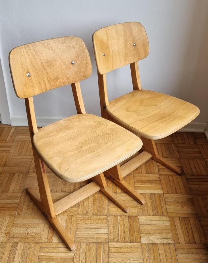 Kinderstoelen in hout type casala t.v.v. Kinderkankerfonds, Kinderen en Baby's, Kinderkamer | Tafels en Stoelen, Zo goed als nieuw