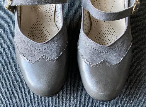 vintage schoenen, Kleding | Dames, Schoenen, Gedragen, Schoenen met lage hakken, Grijs, Ophalen of Verzenden