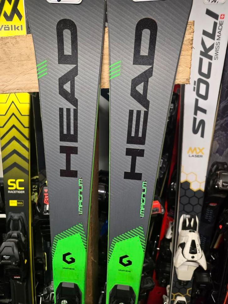 TÊTE SUPERSHAPE I MAGNUM DE 149 cm, COUPE DU MONDE SW NP1000, Sports & Fitness, Ski & Ski de fond, Utilisé, Skis, Head, Carving