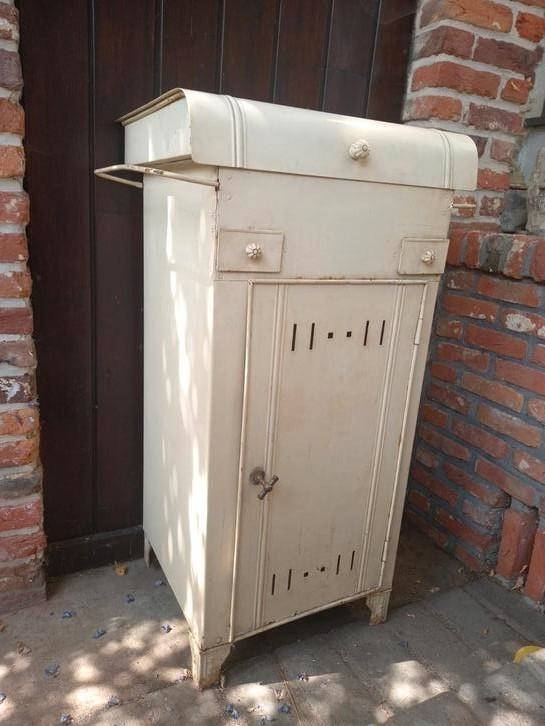 Vintage metalen toiletkast, Antiek en Kunst, Curiosa en Brocante, Ophalen