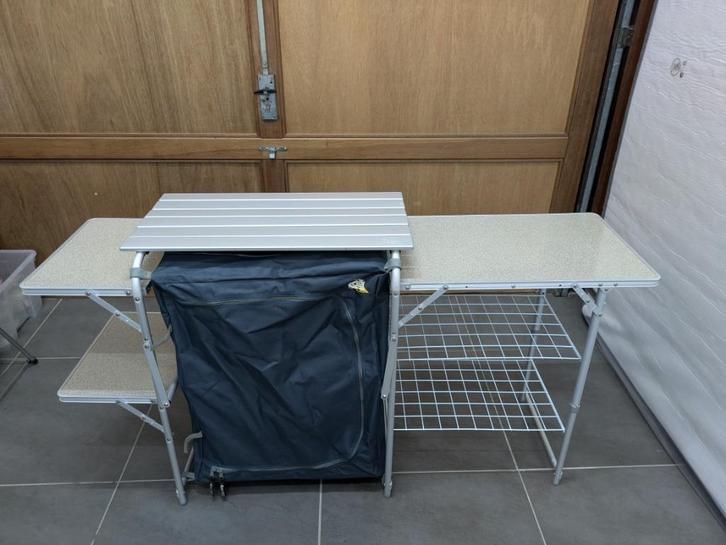 Campingkast, Caravans en Kamperen, Kampeermeubelen, Zo goed als nieuw, Campingkast, Ophalen