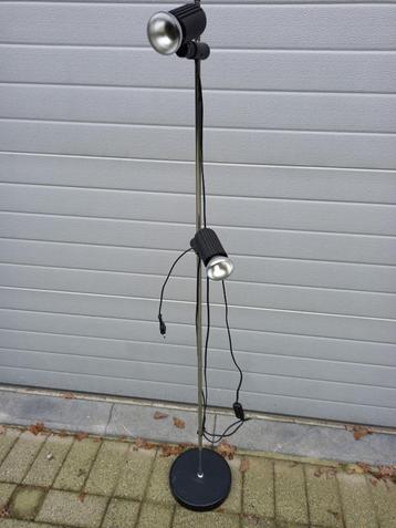 Staanlamp 2 beschikbaar voor biedingen