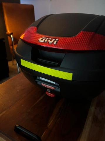 GIVI e340 motorkoffer/topkoffer beschikbaar voor biedingen