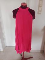 Elegante, volledig geplooide, dampige jurk. Shein. JAARGANG, Kleding | Dames, Jurken, Ophalen of Verzenden, Zo goed als nieuw
