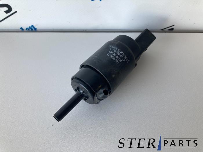 Pompe lave-glace avant d'un Mercedes Sprinter, Enlèvement ou Envoi, 3 mois de garantie, Utilisé, Mercedes-Benz