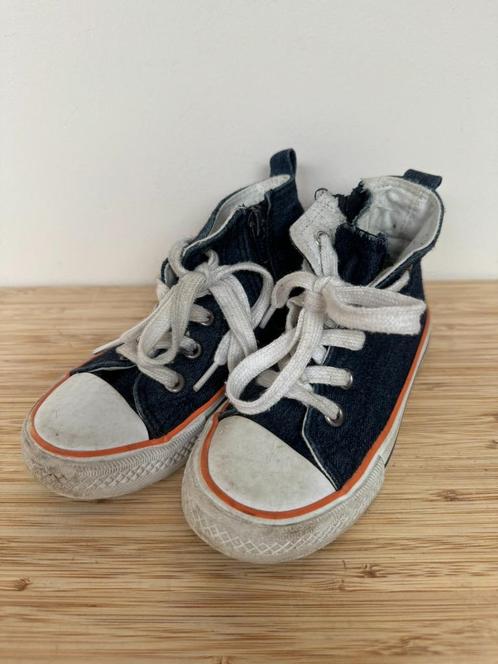Jeansblauwe halfhoge sneakers, maat 26, Kinderen en Baby's, Kinderkleding | Schoenen en Sokken, Gebruikt, Schoenen, Jongen of Meisje