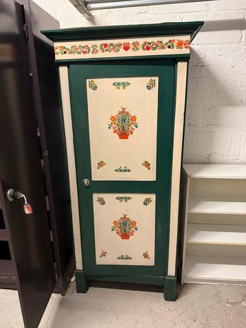 Superbe Armoire Paysanne Ancienne beschikbaar voor biedingen