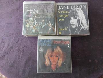 Vinyl singles beschikbaar voor biedingen