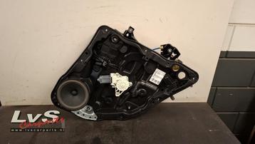 Ruitmechaniek 4Deurs rechts-achter van een Mercedes CLA beschikbaar voor biedingen