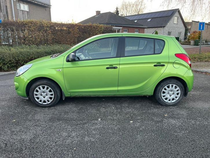 Hyundai i20 1.2 benzine 45.000 km 1e eigenaar 10/2010, Auto's, Hyundai, Particulier, i20, ABS, Airbags, Airconditioning, Boordcomputer