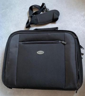 zwarte laptoptas König 17 inch NIEUW beschikbaar voor biedingen