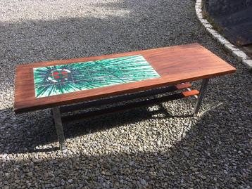 Table de salon vintage céramique  beschikbaar voor biedingen