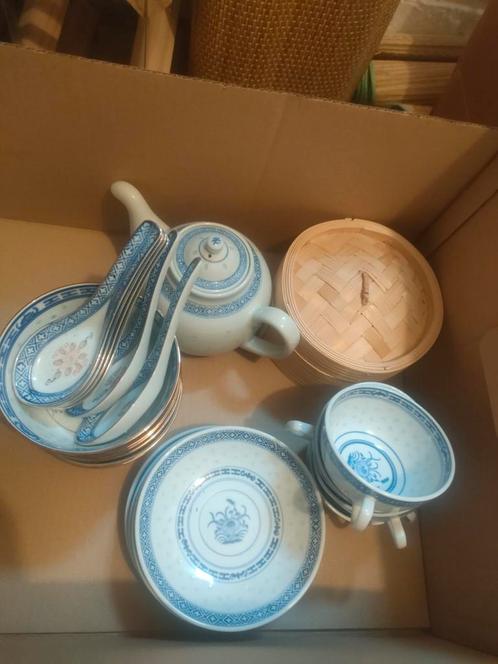 Lot de vaisselle asiatique (EN available), Divers, Lots de brocante, Enlèvement