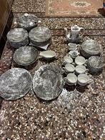 Service Furnivals Staffordshire Dickens 12 pers—69 pieces, Antiek en Kunst, Antiek | Servies compleet, Ophalen of Verzenden