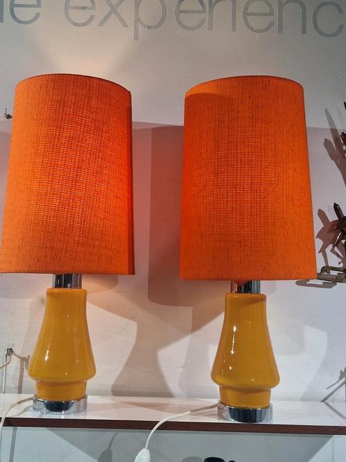 Set van 2 grote tafellampen , jaren 60 design . Space age, Antiek en Kunst, Antiek | Verlichting, Ophalen