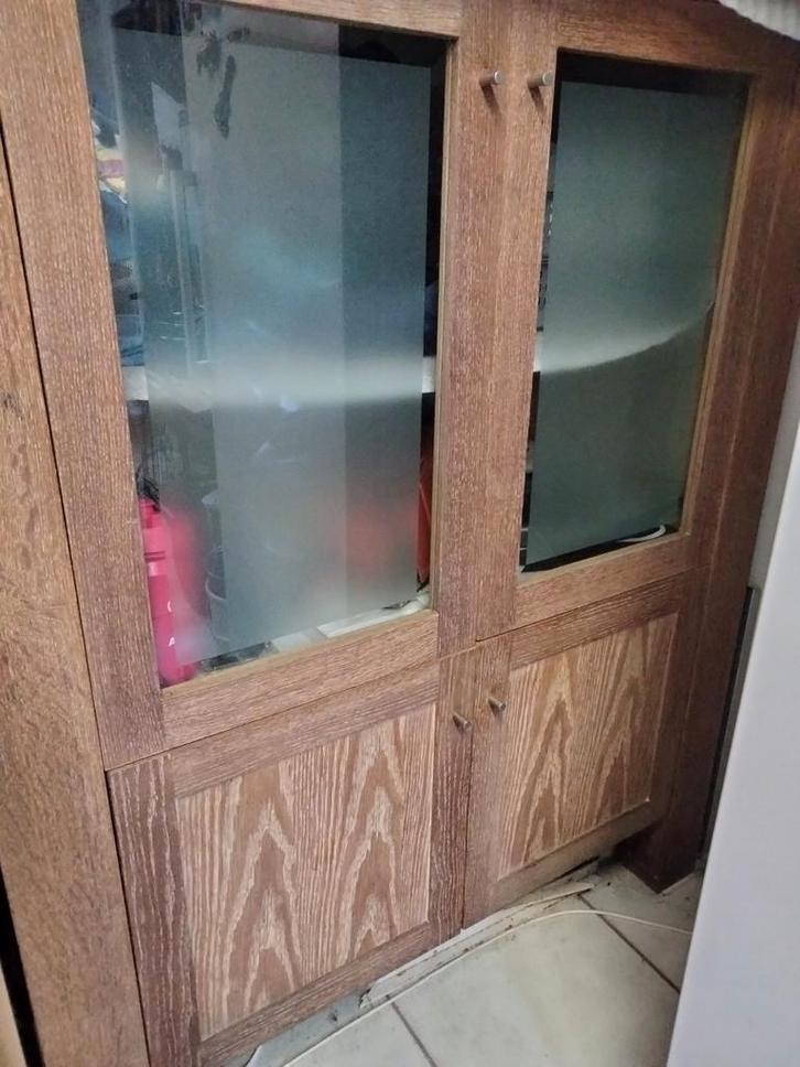 Heel mooie vitrinekast eiken hout, Huis en Inrichting, Kasten | Vitrinekasten, Zo goed als nieuw, Glas, Ophalen of Verzenden