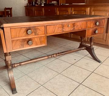 Mahoniehouten bureau in Empire-stijl  beschikbaar voor biedingen