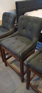 4 hoge stoelen, Ophalen