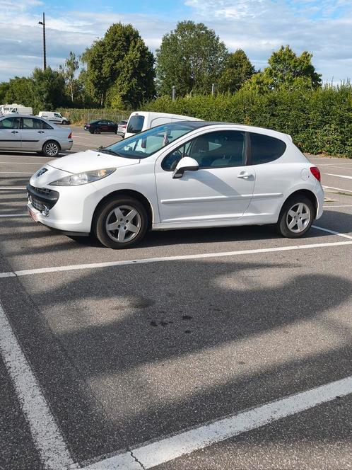 Peugeot 207 essence, Auto's, Peugeot, Particulier, ABS, Panoramadak, Benzine