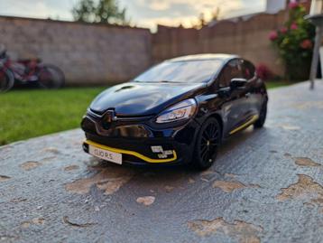 RENAULT Clio 4 RS - Échelle 1/18 - LIMITED - PRIX : 99€