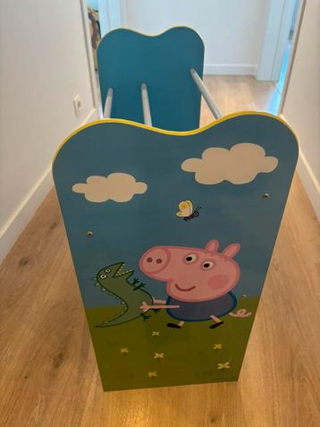 Kinderschoenenrek Peppa Pig beschikbaar voor biedingen