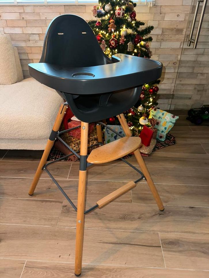 Eetstoel childhome Evolu + extra poten, Kinderen en Baby's, Kinderstoelen, Zo goed als nieuw, Afneembaar eetblad, Gordel(s), Ophalen