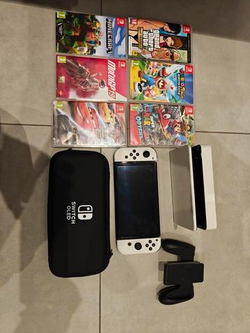 Nintendo switch Oled met 8 spellen beschikbaar voor biedingen