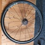 Voor en achterwiel carbon 300 euro 0470 102712, Ophalen, Zo goed als nieuw