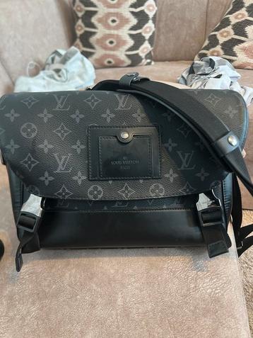 Sacoche louis vuitton colection automne 2016 beschikbaar voor biedingen