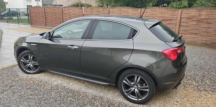 ALFA ROMEO GIULIETTA 2.0 DIESEL 2014 ONDERSCHEIDEND VOLLEDIG, Auto's, Alfa Romeo, Particulier, Giulietta, ABS, Adaptieve lichten