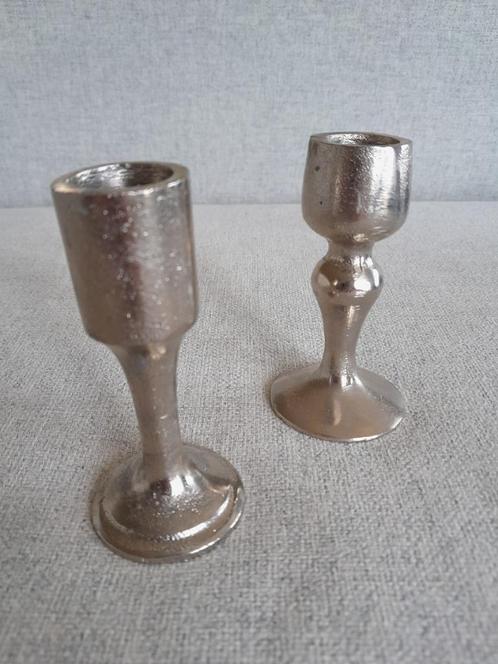 Riverdale kaars kandelaar - Zilver - 10 cm - 2 stuks, Huis en Inrichting, Woonaccessoires | Kandelaars en Kaarsen, Kandelaar, Minder dan 25 cm
