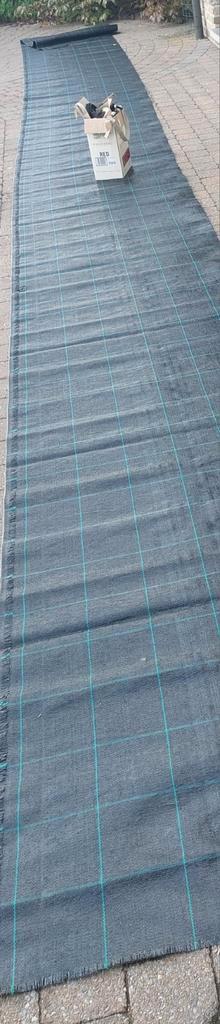Worteldoek / gronddoek 1,8mx2,5m + 12mx1m beschikbaar voor biedingen