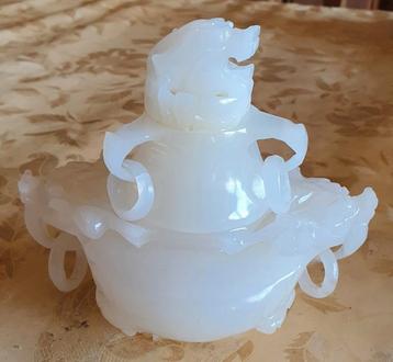 Chinees Jade wierrookpotje. beschikbaar voor biedingen