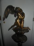 bronzen beeld man en gevleugelde vrouw, Antiek en Kunst, Antiek | Brons en Koper, Ophalen of Verzenden, Brons