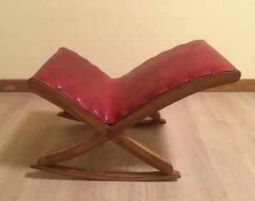 Voetenbankje bordeaux simileder (vintage)  beschikbaar voor biedingen