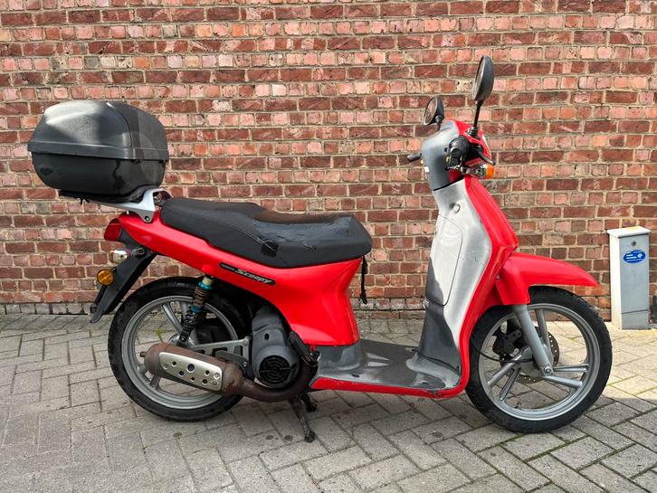 Honda Scoopy NT, rijdend met papieren, Fietsen en Brommers, Brommers | Honda, Gebruikt, Overige modellen, Klasse B (45 km/u), Ophalen