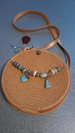 Ronde, rieten handtas uit Bali, Handtassen en Accessoires, Tassen | Damestassen, Ophalen, Nieuw, Beige, Handtas