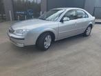 Ford Mondeo benzine Gia uitvoering, weinig km's!, Auto's, Voorwielaandrijving, 4 deurs, Stof, Zwart