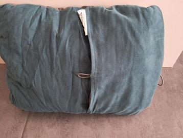 Thermarest compact kampeerkussen beschikbaar voor biedingen