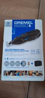 Dremel 8260 neuf dans un emballage non ouvert, Enlèvement ou Envoi