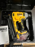 DeWalt DCN890 nagelpistool – NIEUW Body + koffer + 5Ah accu, Ophalen, Nieuw
