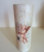 Vase avec ange, romantique. Hauteur environ 31 cm., Maison & Meubles, Utilisé, Moins de 50 cm, Autres couleurs, Enlèvement ou Envoi